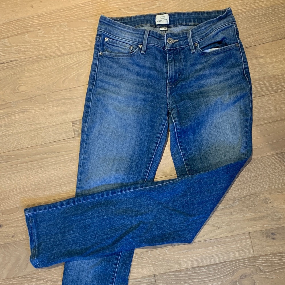 Levi’s Demi Curve Straight